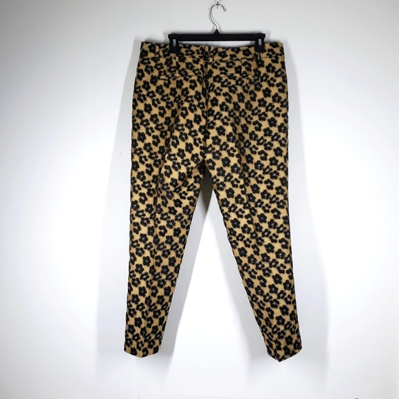 Ann Taylor Tan and Black Floral Cropped Pants - Picture 4 of 9